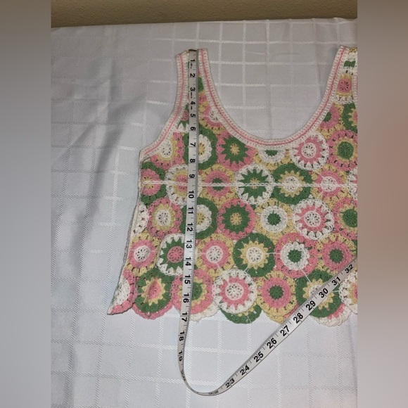 Barbiecore Festival fun Crochet Knit Cropped Tank Top Size Medium Multi-Color - Picture 4 of 10